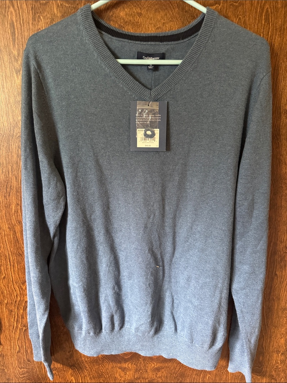 Goodfellow & Co Men’s V-Neck Sweater — Charcoal Gray